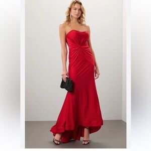 Faviana Knot Front Gown Strapless in Red‎ Sz 10